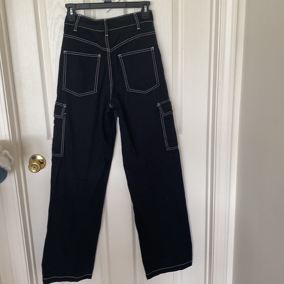 “H&M” black jeans w white threading; size 0; NWOT - Picture 3 of 5